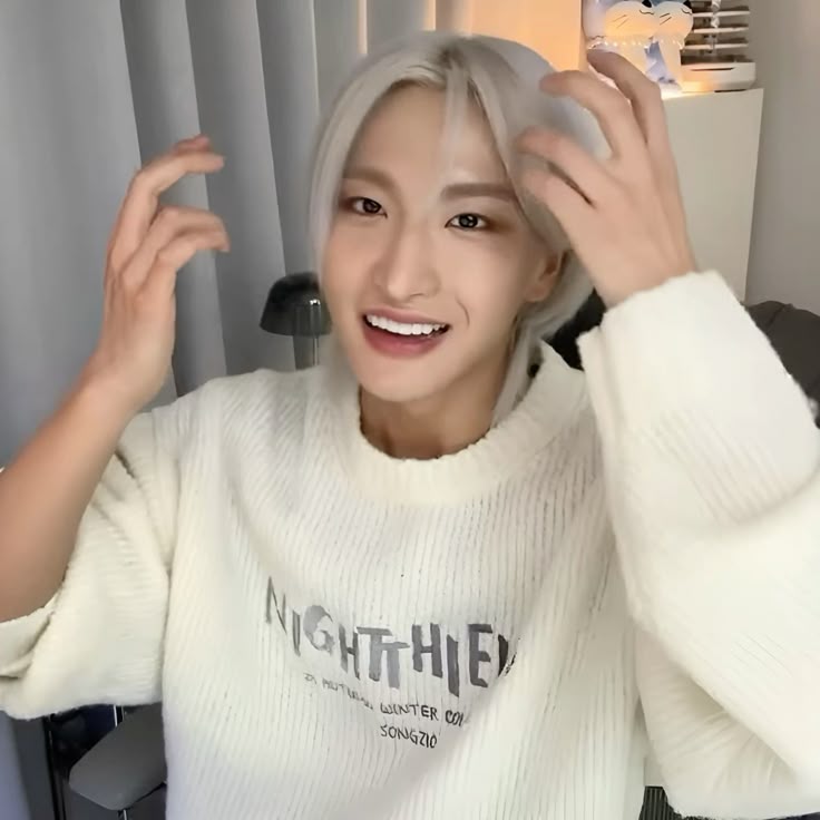 Star✨️ tweet media