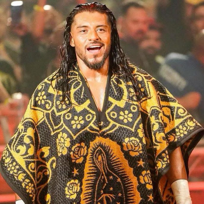 As first reported by PWInsider earlier this week, Santos Escobar is expected to be at WWE RAW tomorrow.

- <a href="/BodyslamNet/">BODYSLAM.NET | WWE & AEW Wrestling News</a>