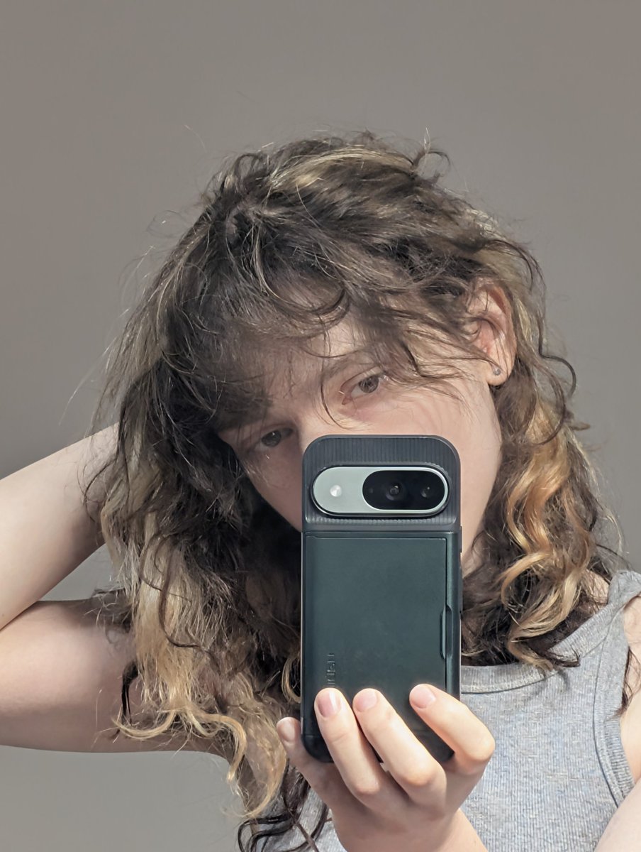 changed my hair a little, if thats okay