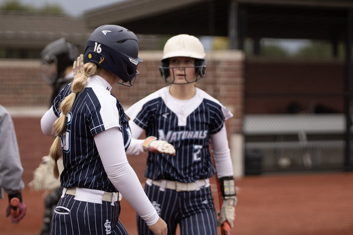 CallieFastpitch's tweet photo. Wanted to share some of the pictures my amazing sister took this weekend 🩵 https://t.co/7FLwdQggD6