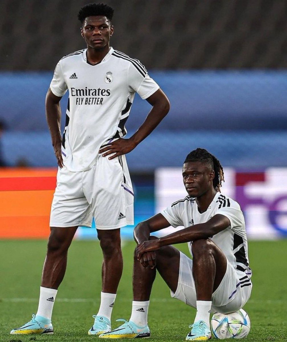 a_derll's tweet image. I love these two🤩