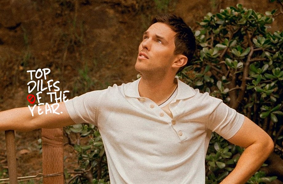 archivedilfs's tweet image. TOP DILFS OF THE YEAR

23 • Nicholas Hoult