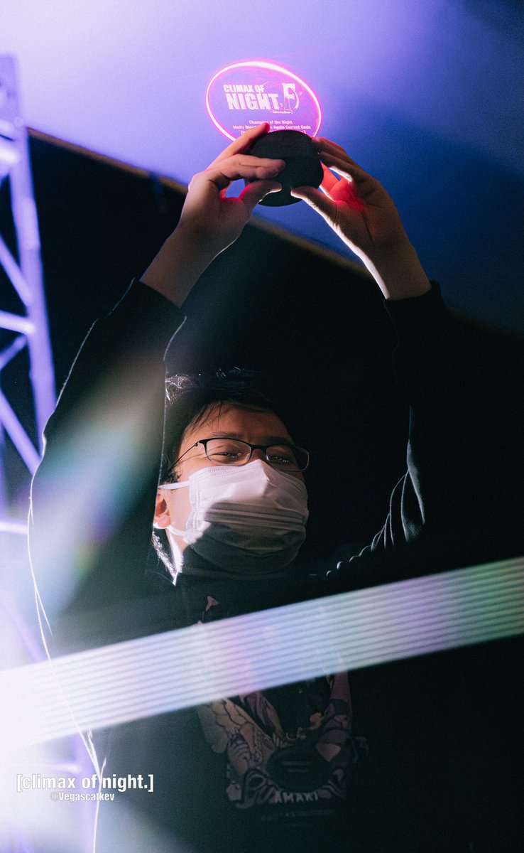 NightsClimax's tweet photo. [ Melty Blood Actress Again Current Code #MBAA TOP 8 at #CoNFB ]

🥇 - Taa
🥈 - kouki
🥉 - @JIN_kouma29 

📷 - @Vegascatkev_ https://t.co/95ZN4Fceak