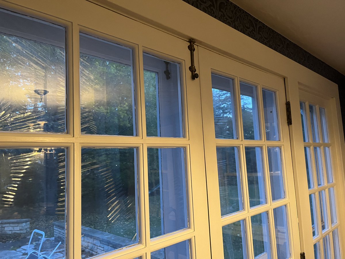 Apologies to my good friends at @3m for buying off brand window insulator kit this year. Consider it an advertisement for MN products. Wrinkles don’t come out and I burned a hole in the plastic. Spend the $ for 3M.