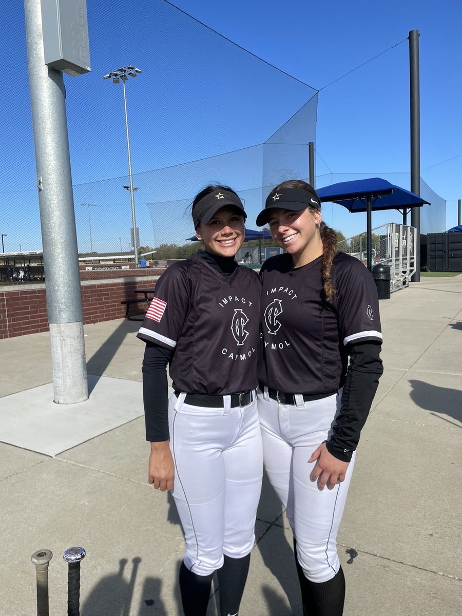 Ella Wackowski tweet media