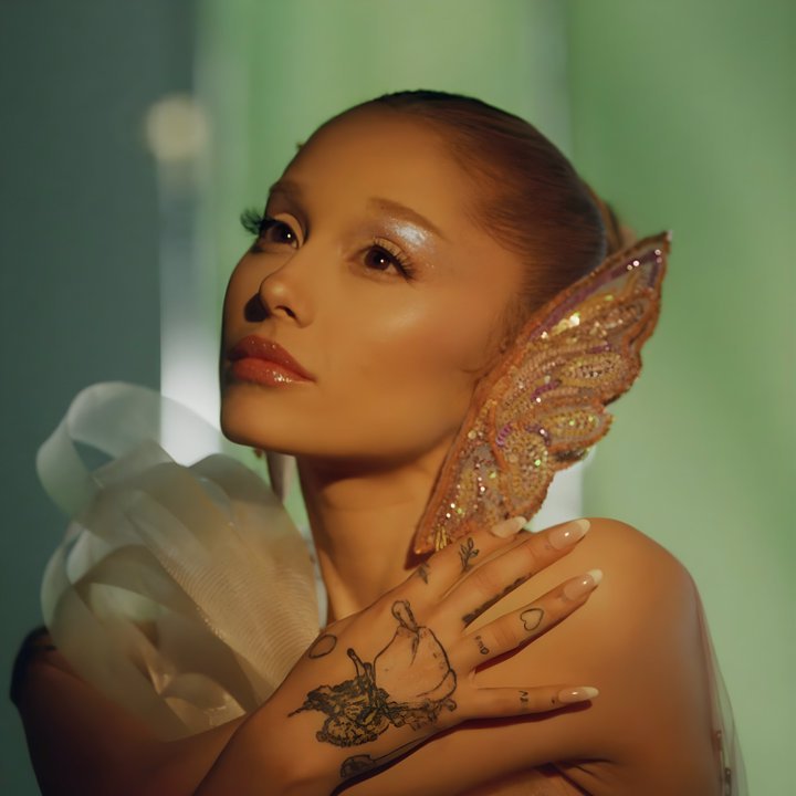 The biggest female streaming days over the years on Spotify:

2019-Ariana Grande-83.8M
2020-Taylor Swift-96.7M
2021-Taylor Swift-122M
2022-Taylor Swift-228M
2023-Taylor Swift-260M
2024-Taylor Swift-380M
2025-Taylor Swift-309M