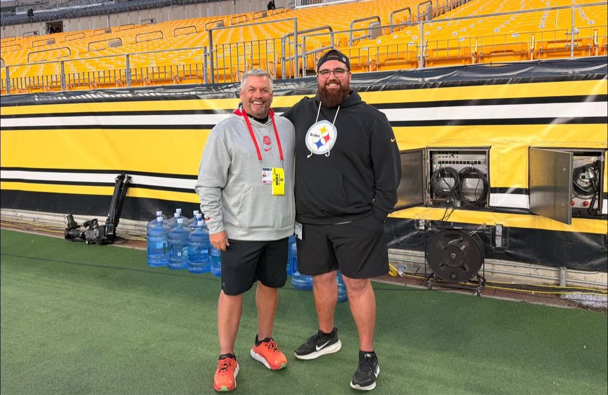 .⁦<a href="/marshallu/">Marshall University</a>⁩ alumni on the big stage tonight for the .⁦<a href="/SNFonNBC/">Sunday Night Football on NBC</a>⁩ game between the .⁦<a href="/packers/">Green Bay Packers</a>⁩ and the .⁦<a href="/steelers/">Pittsburgh Steelers</a>⁩.  Jeff Hopson (left) cameraman for the game. .⁦<a href="/Kyle4WVGovernor/">Kyle Powers</a>⁩ (right) equipment manager.  

#GoHerd 
#WeAre