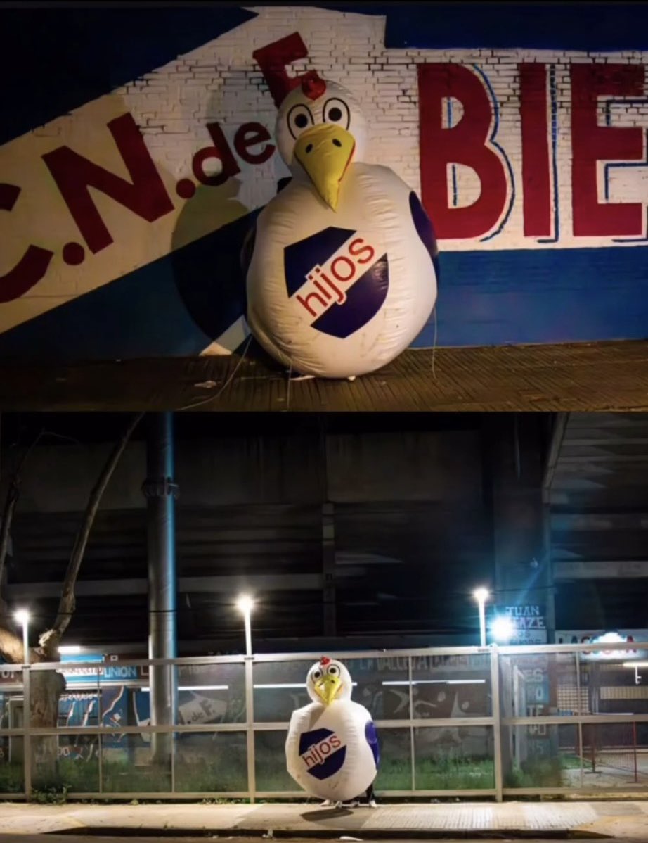 HAY UN DIOS QUE ES MANYA .
NUNCA SE OLVIDEN QUE NUESTRO CLÁSICO RIVAL ES LA GALLINA PUTA DEL URUGUAY.