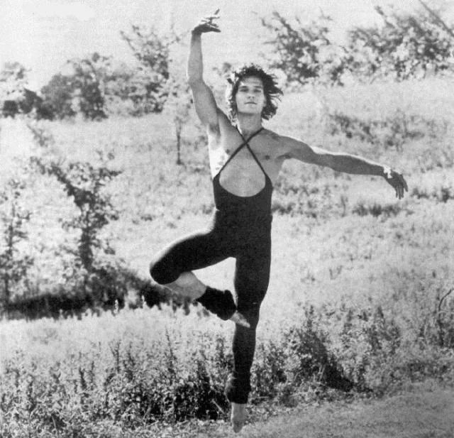 Actor/Dancer/Singer Patrick Swayze during his time as a ballet dancer which sadly ended when he had to get a knee surgery for an old injury. 1970s.