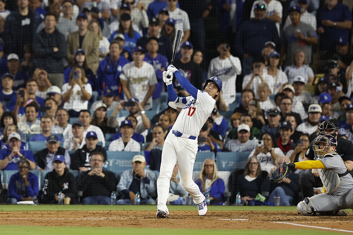 大谷翔平、残された唯一の勲章「WシリーズMVP」に立ちはだかるブルージェイズの主砲ゲレーロJr.　

シュナイダー監督の「申告敬遠」も“意外な難敵”に
news-postseven.com/archives/20251…
「大谷がチャンスのたびに歩かされるようなことになると、MVPが遠のくことになりかねません」