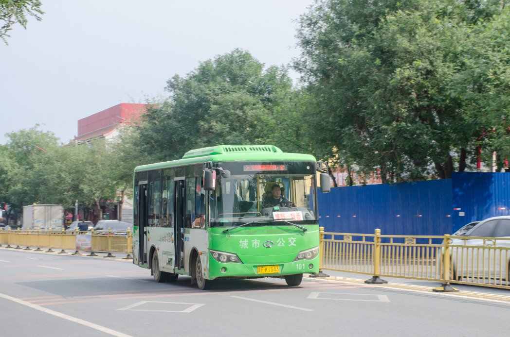 HBBDjjjt's tweet image. There is only one bus line in operation in Boye County, Baoding City: the line from the North Campus of Boye Xinghua Primary School to Chengwei Town!
#hebei #baoding #博野 #bus #photograpy