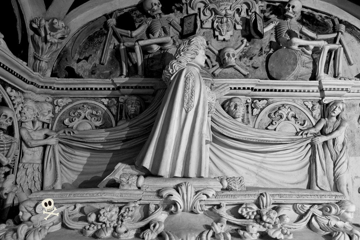marisafez's tweet photo. 26. Figura: orantes 🙏

(Es muy tarde, soy un saco de mocos y estoy absolutamente mueeeelta 🫠)

Todas las fotografías de orantes son de España 🇪🇸 Más detalles en el ALT (y perdonad que lo deje todo en spanglish porque no me da pa'más el cerebro 🫥). https://t.co/r8iegqOh8a