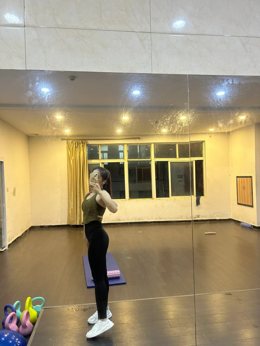 Uncommonswift's tweet image. Dripping with dedication 💦🔥 Every drop of sweat is proof of the grind, the hustle, and the journey toward a stronger, healthier, and more confident me 💪✨ From warm-up to cool-down, it’s not just a workout  it’s a lifestyle 🏋️‍♀️💚