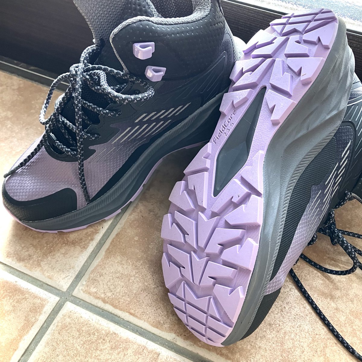 くろすけ◉ ZX-4Rシリーズの2025年モデルはカラー＆グラフィックの変更