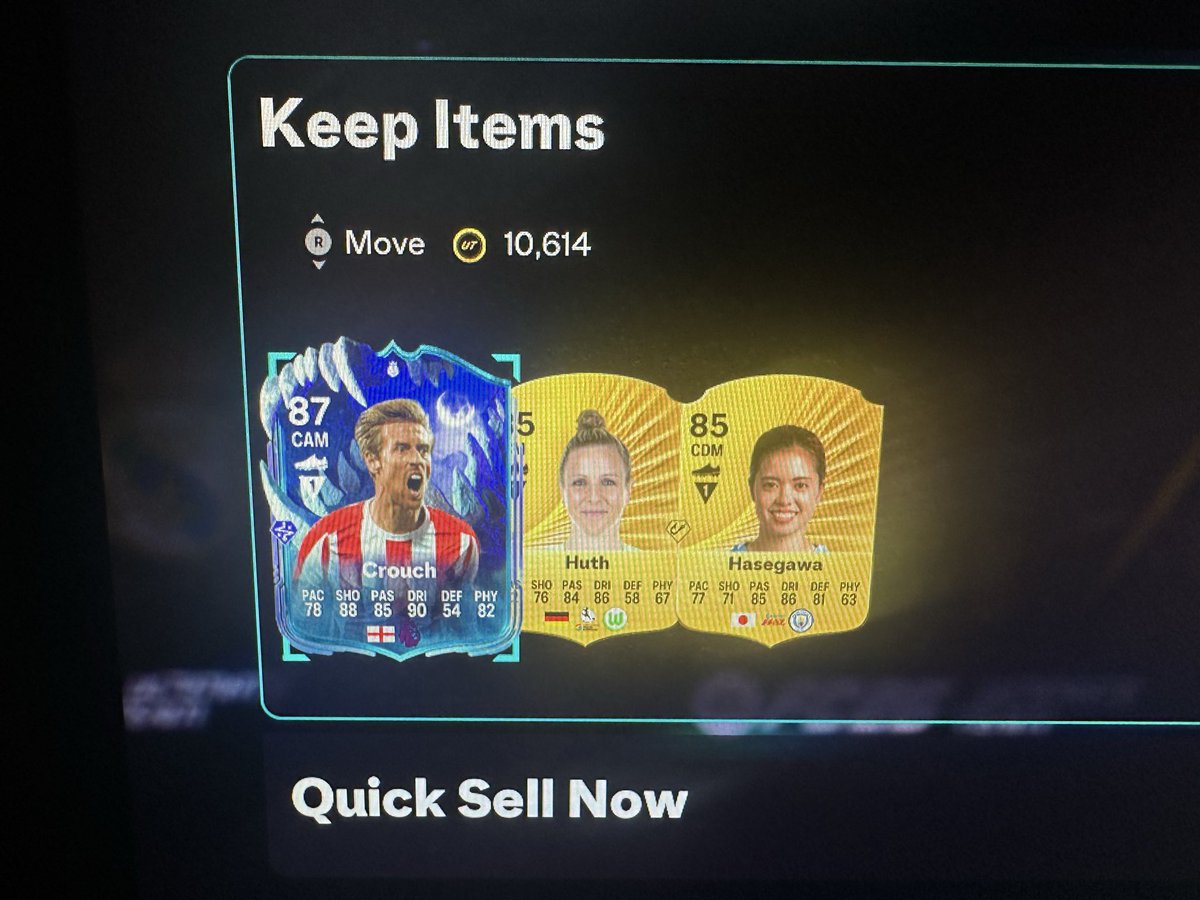 HowlinInTNorth's tweet image. WEEKEND #4 - 11-4. I have no words for how the patch has changed this game. I really struggled. 10 men behind the ball, CDM controlling and defending is just so OP compared to attacking. Mbappe felt inadequate. 2m coin card, getting pick pocketed off standard average golds #FC26