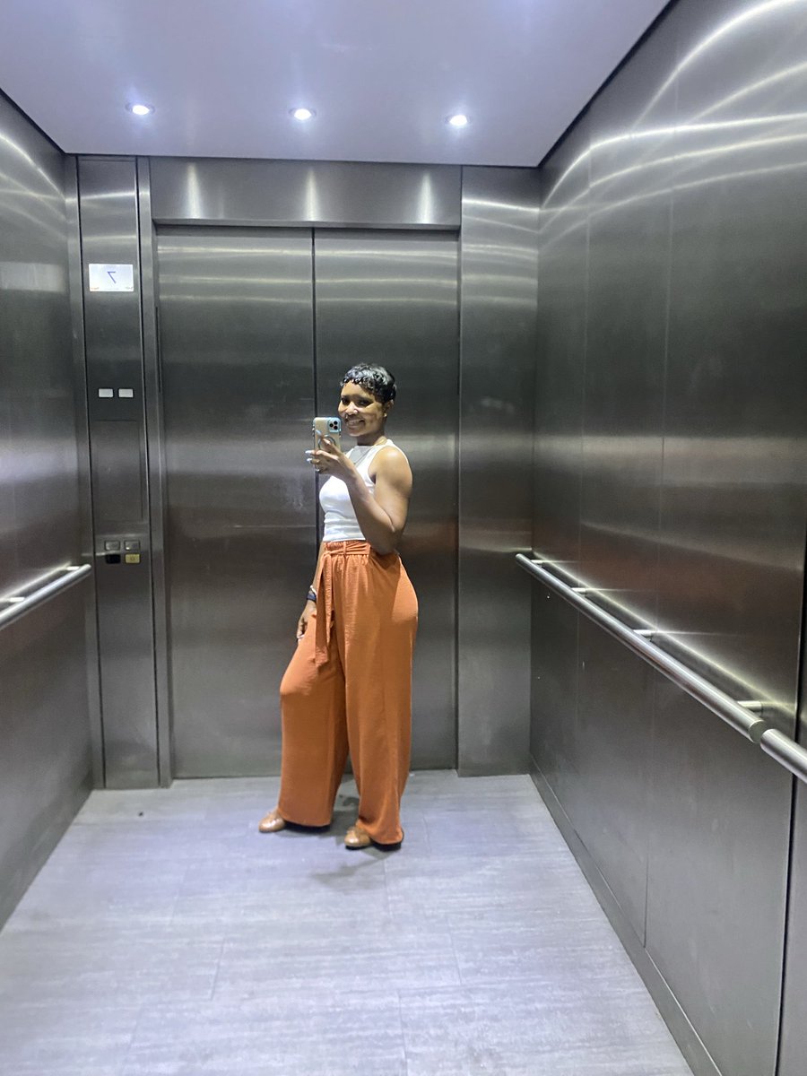 Ronique G tweet media