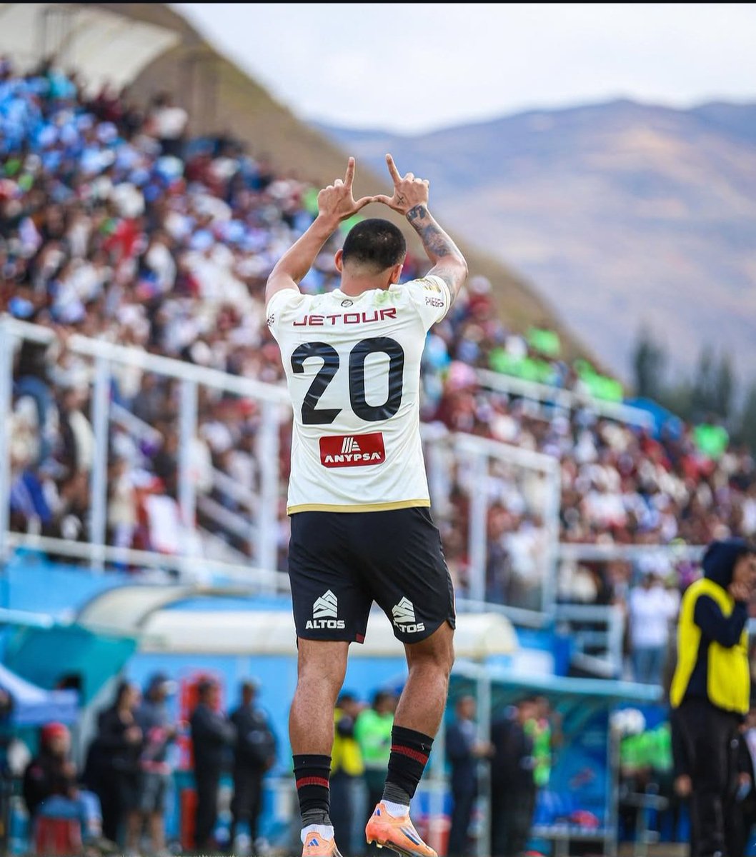 GOLPERU tweet media