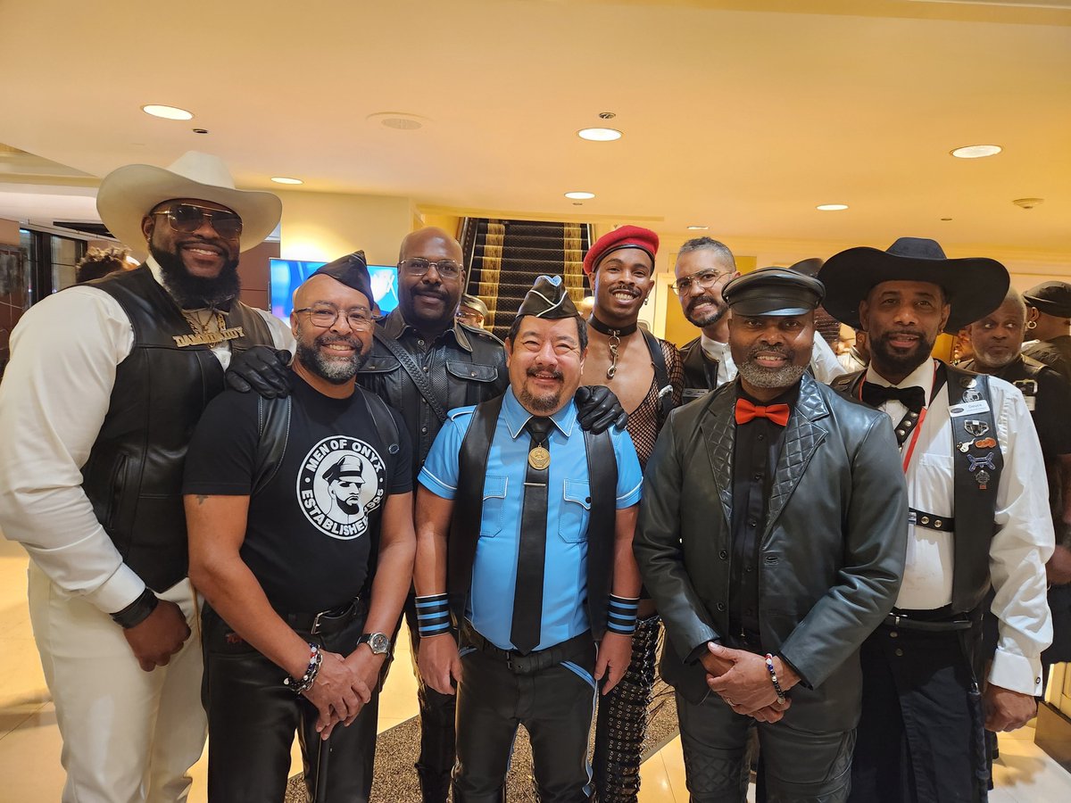 ONYX Southwest attended Blackout 30, celebrating ONYX’s 30th anniversary as a national organization, which was held in Chicago from October 16–19. The theme was homecoming, and what an unforgettable celebration it was. A heartfelt thank you to ONYX Midwest for hosting us.