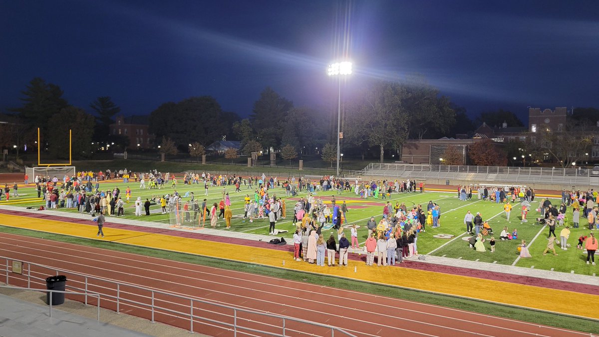 Simpson Student-Athletes hosting a Great SAAC Trunk or Treat!
Great Weather, Great People, Great Community! 🎃 👻 ⚡️