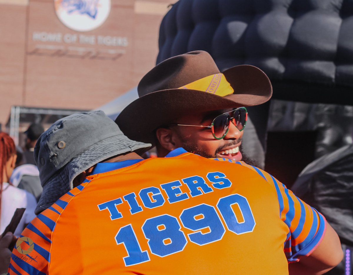 DidBySyd Digital Media tweet media