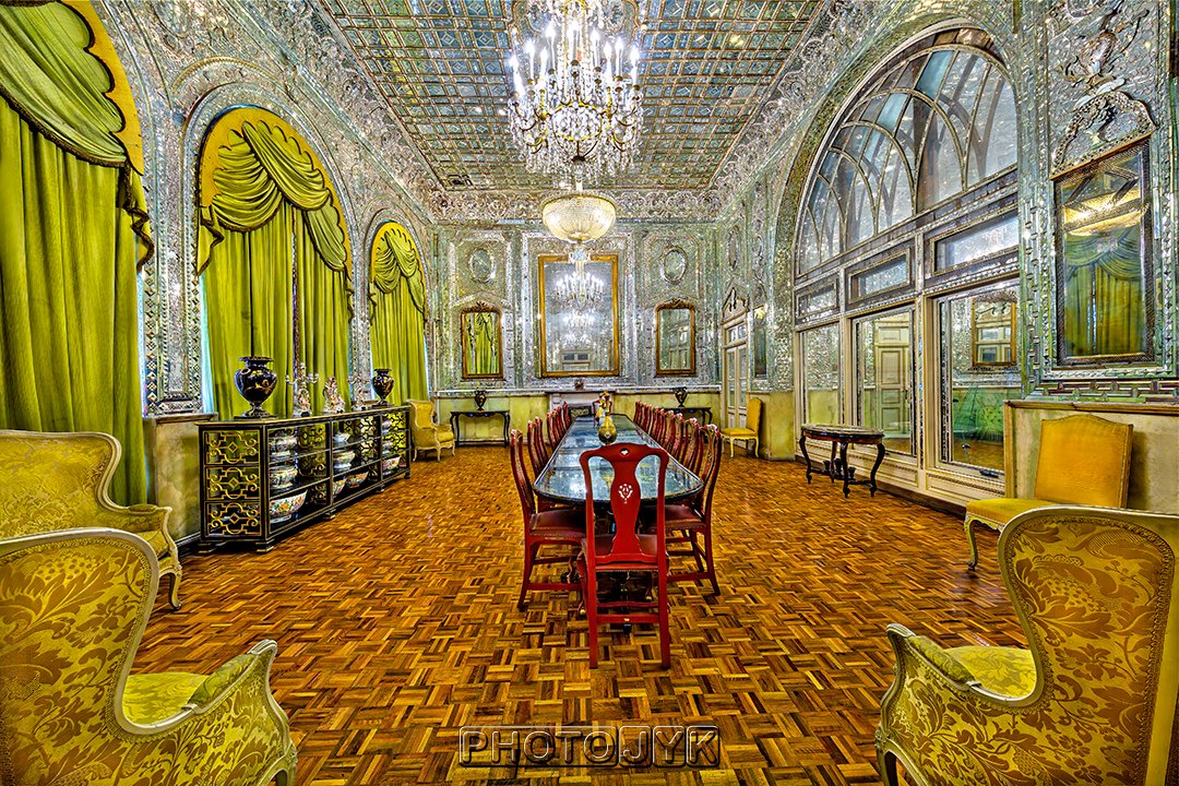 jyk1354's tweet photo. Diamonds in the details: Talar-e Berlian, where light dances on a century of brilliance. 

الماس‌ها در جزئیات تالار برلیان، جایی که نور بر یک قرن درخشش می‌رقصد. 
#iran #photojyk #art #artist #photographer  #photography #1x #architecture 

Photo: Jaber Yazdankhah (جابر یزدانخواه) https://t.co/KrMTGcZoiq