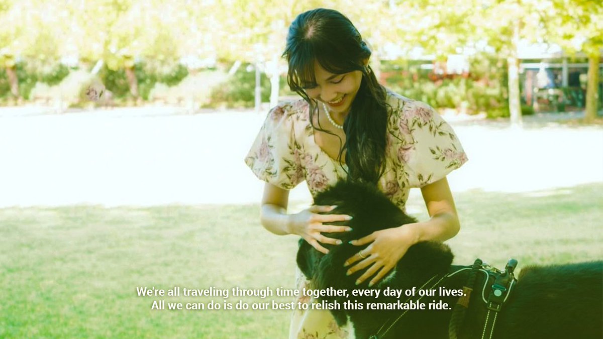 dimitriyeraz's tweet image. Adding subtitles to her photos because @A_GitaJKT48’s pictures always feel like scenes from a film, each one speaking more than a thousand lines of dialogue.