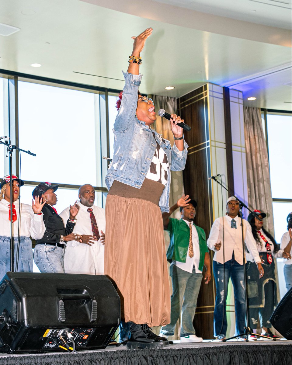 LVHBCUClassic's tweet photo. Closing out the inaugural P&G Las Vegas HBCU Classic on a high note. π€π΅
Thank you to the @Raiders and @ResortsWorldLV for an unforgettable Gospel Brunch. β€οΈ
#LVHBCUClassic | #HowWeHBCYOU https://t.co/3CaN1yhbS1