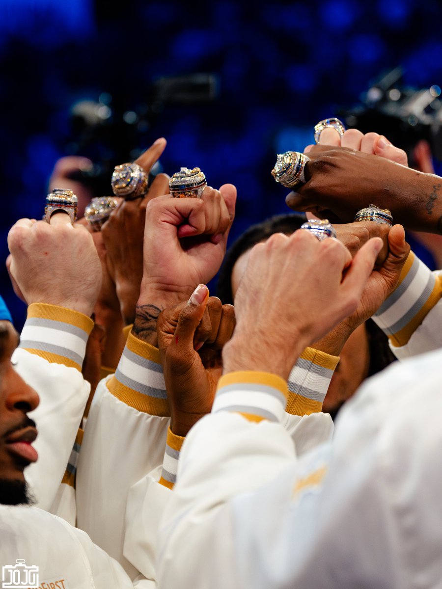 shotbyjojo_ tweet media