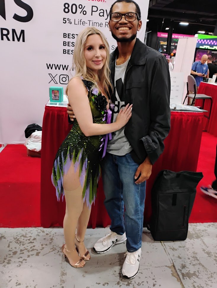 Dark Vines tweet media