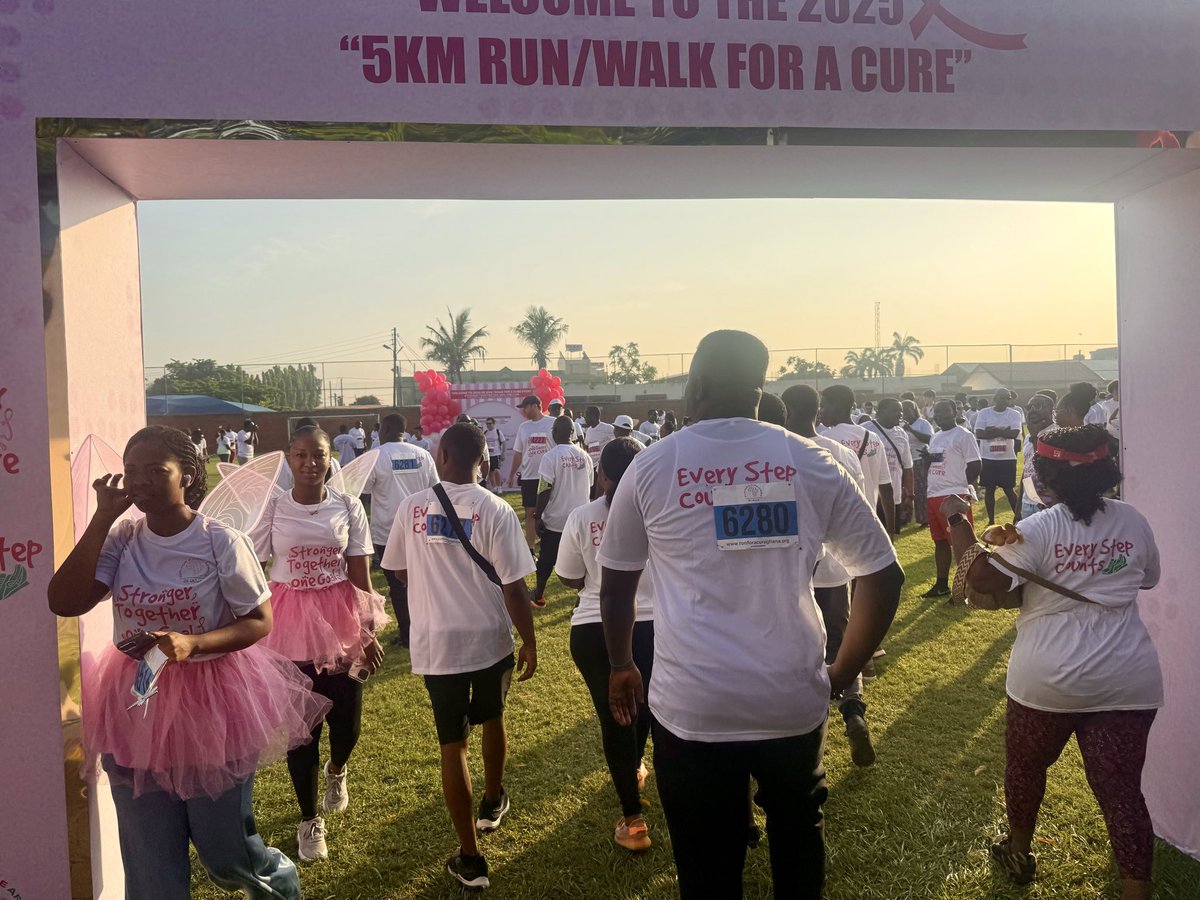 AfricanRegent's tweet image. On 25th October 2025, we joined thousands of corporate participants for the annual 5km Run for a Cure Africa!
@RFCAGhana 
Together, we #RunForHope #RunForACure 💜
#CSR #TeamSpirit #BreastCancerAwareness #RunForACureAfrica #CommunityImpact #TogetherWeCan #simplyafropolitan.