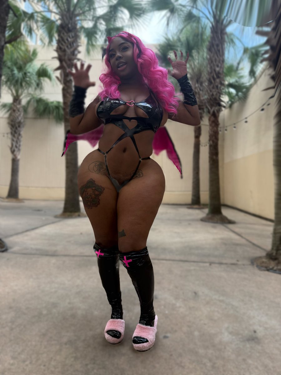 thick succubus for #tsumicon 🫶🏾💕