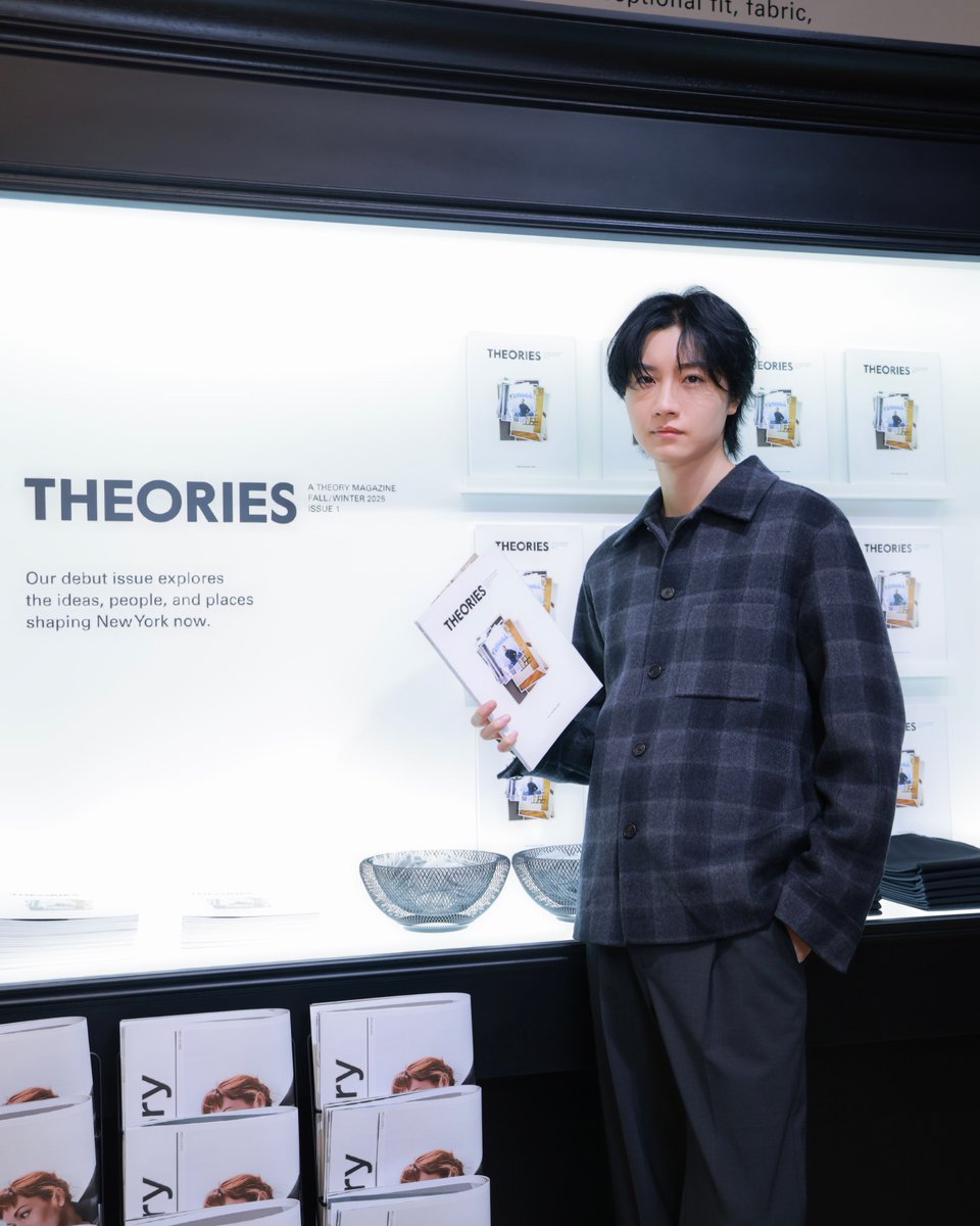 Theory_Japan's tweet photo. オフィシャルマガジン「THEORIES」創刊
セオリー青山店で開催した創刊記念イベントに桜田通さんが来場

▼動画はこちら
https://t.co/U6krH2KZod

▼THEORIES特設サイト
https://t.co/8F68fWme4i

#桜田通 https://t.co/sWdxDaNZ7l
