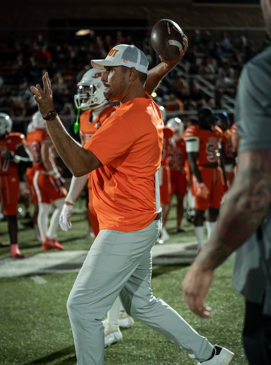 Shout out to my wife who was honored with the duty of coin toss last game! The “First Lady of OUAZ Football” won us the toss! 
#YouCantHideInOrange
#WeAreOUAZ 🏜️🐺
