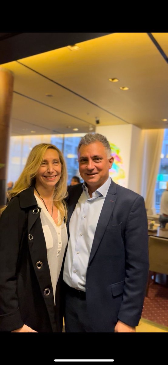 Con El Jefe <a href="/KarinaMileiOk/">Karina Milei</a>! VLLC!