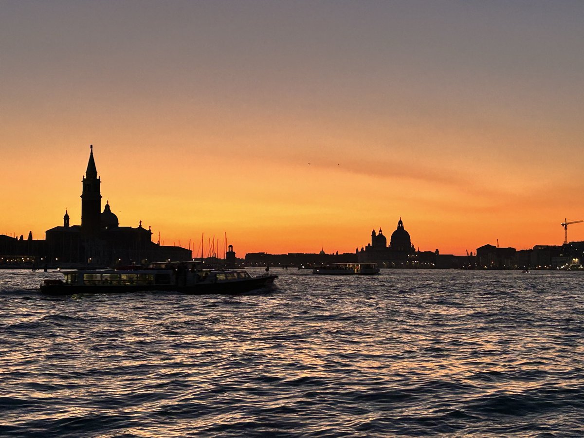 дурак который ещё не шарит🧦 tweet media