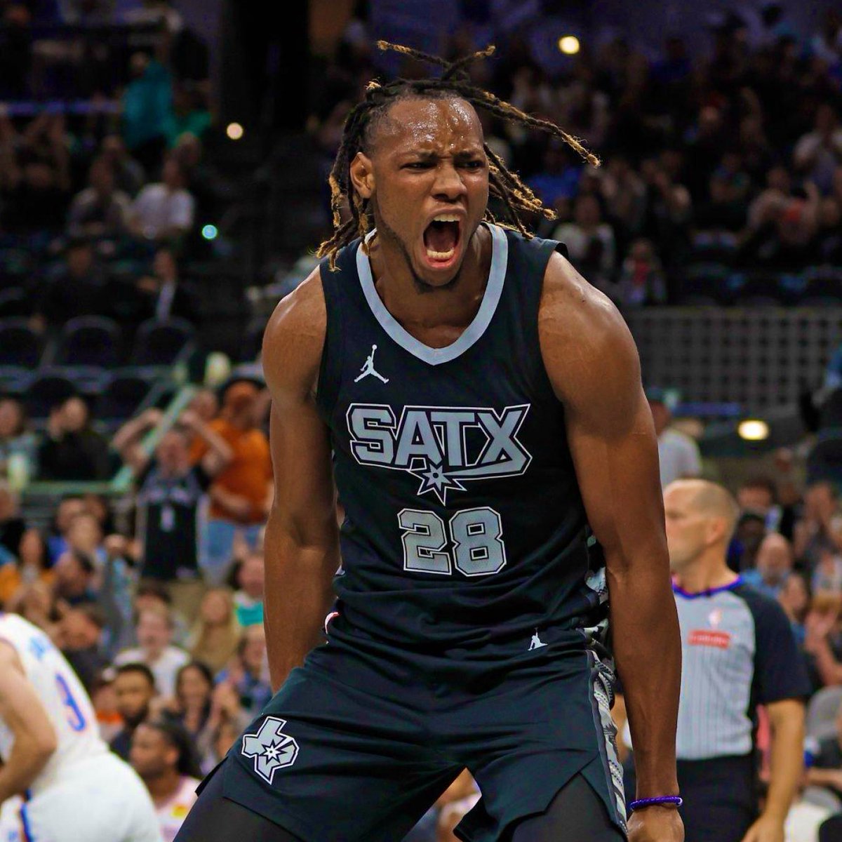 Grizz_Lead's tweet image. BREAKING : The Memphis Grizzlies are planning to sign center Charles Bassey via hardship exception.

(via @ShamsCharania)

Some much needed big man depth while Brandon Clarke and Zach Edey remain out. 👏