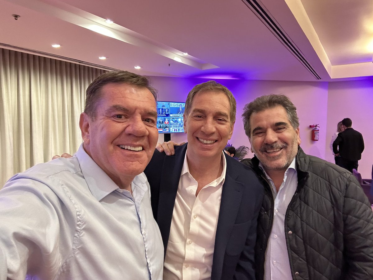 Hay equipo

<a href="/diegosantilli/">Diego Santilli</a> 
<a href="/cristianritondo/">Cristian Ritondo</a>