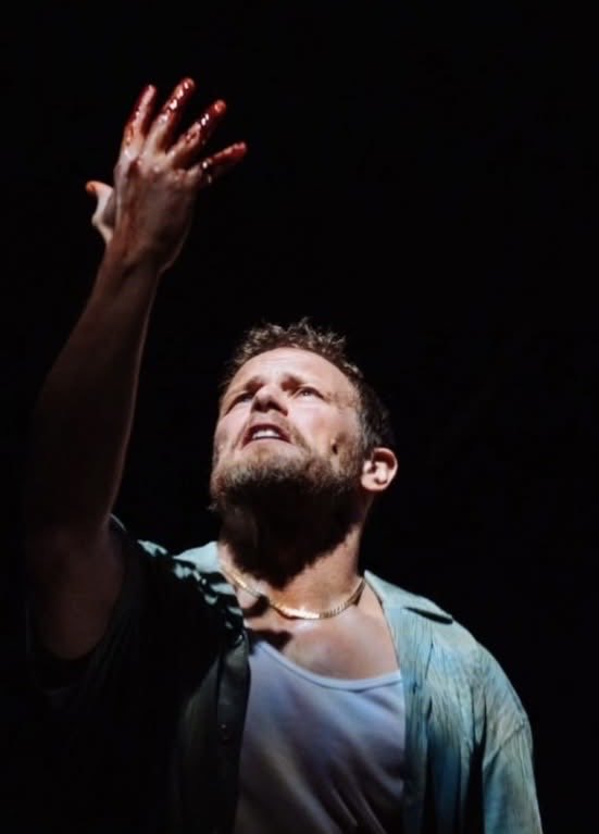 He steps onto the stage and she belongs to him. With his first step, he has the audience in the palm of his hand.
Sam draws everyone's attention – magnetic, confident, unmistakable.👑❤️
<a href="/SamHeughan/">Sam Heughan</a> 
#shakespear
#macbeth