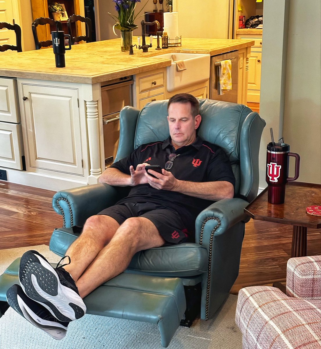 Cig looking through LSU’s roster &amp; commitments before Brian Kelly gets fired.