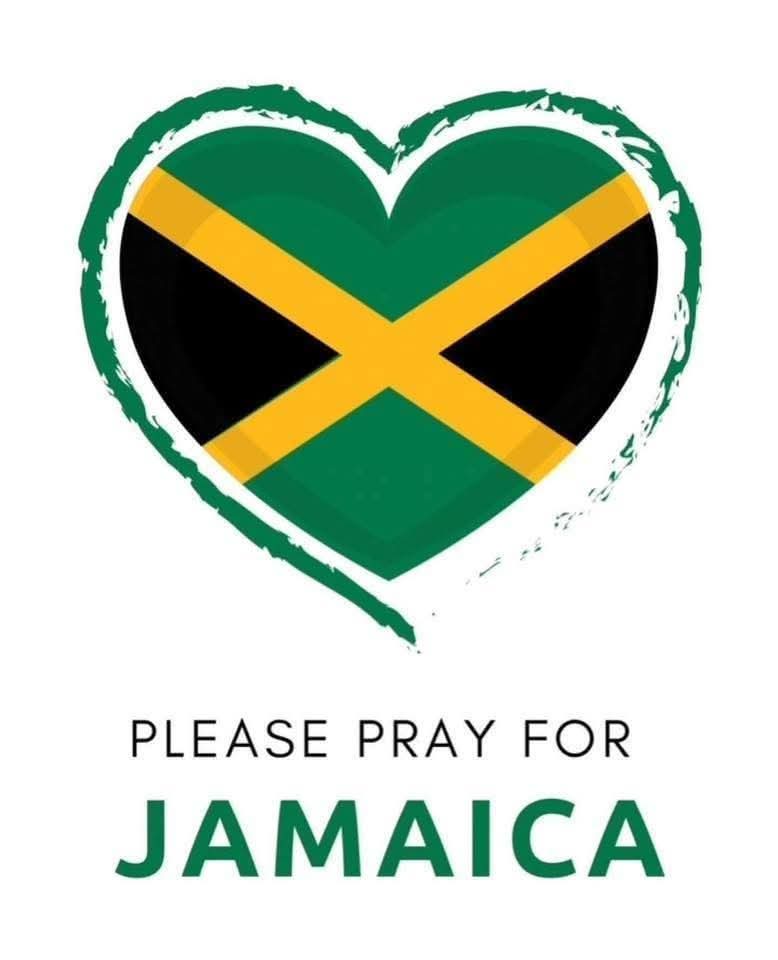 John868tt's tweet photo. Trinidad under shit be we still praying for our Caricom brothers and sisters, yall be safe out there eh🙏🏿 https://t.co/vug17ToOWb
