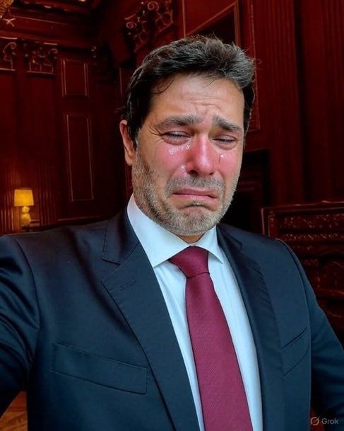 DESAPARECIÓ DEL MAPA EL MARICÓN DE <a href="/EVerastegui/">Eduardo Verástegui</a>? Este mamarracho maneja el CPAC mexicano? ES HORA DE REEMPLAZOS MUCHACHOS. QUITEN A LOS APRENDICES!