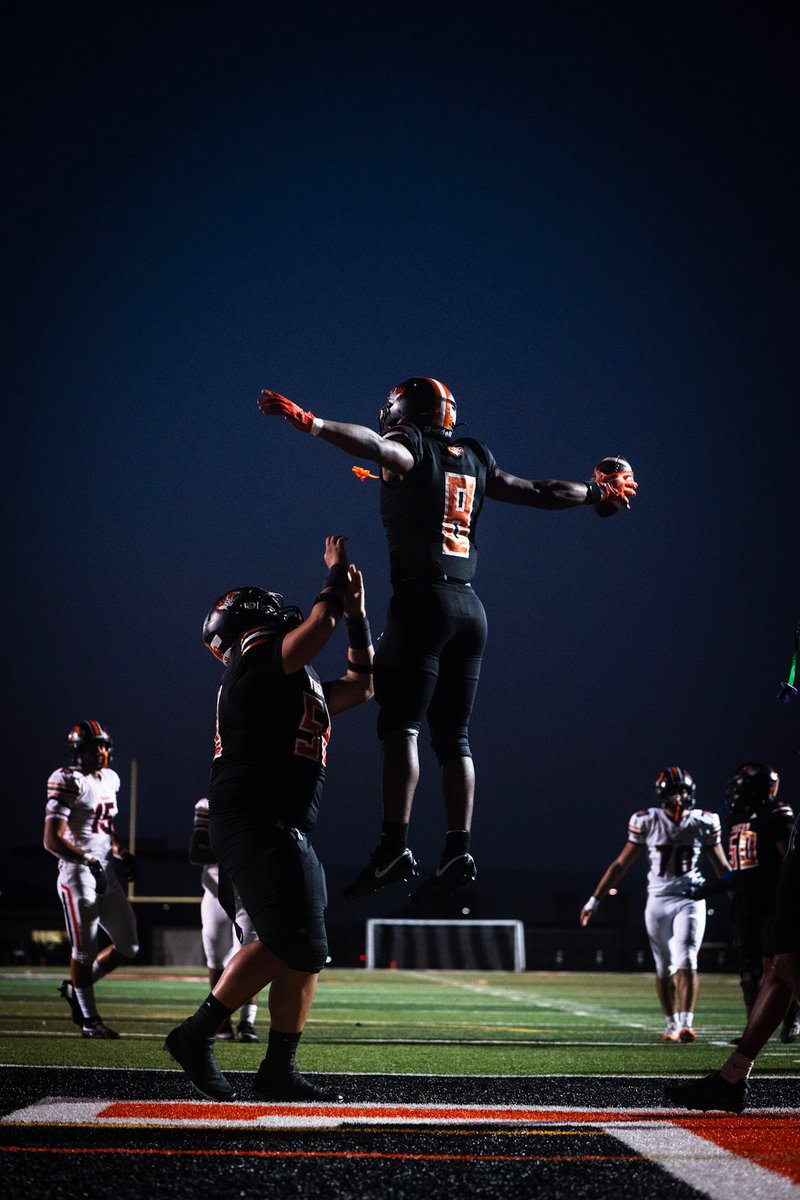 Trenton Foley (@trentonf248) on Twitter photo Reg Season Highlights
7 TDS 
1 2pt Conversion 
600+ rushing yards
60+ Tackles
hudl.com/v/2T52VN Reg Season Highlights
7 TDS 
1 2pt Conversion 
600+ rushing yards
60+ Tackles
hudl.com/v/2T52VN
