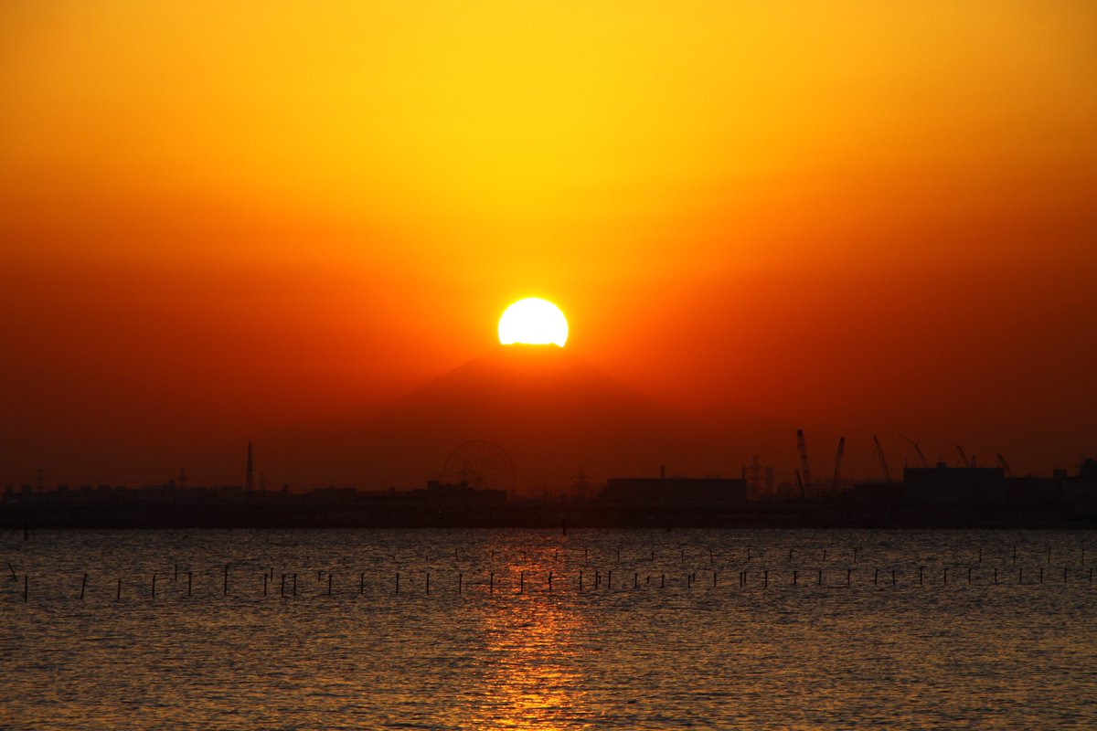 ダイヤモンド富士 新富嶽百景「日出づる里」 ダイヤモンド富士 | 山梨県 富士川町