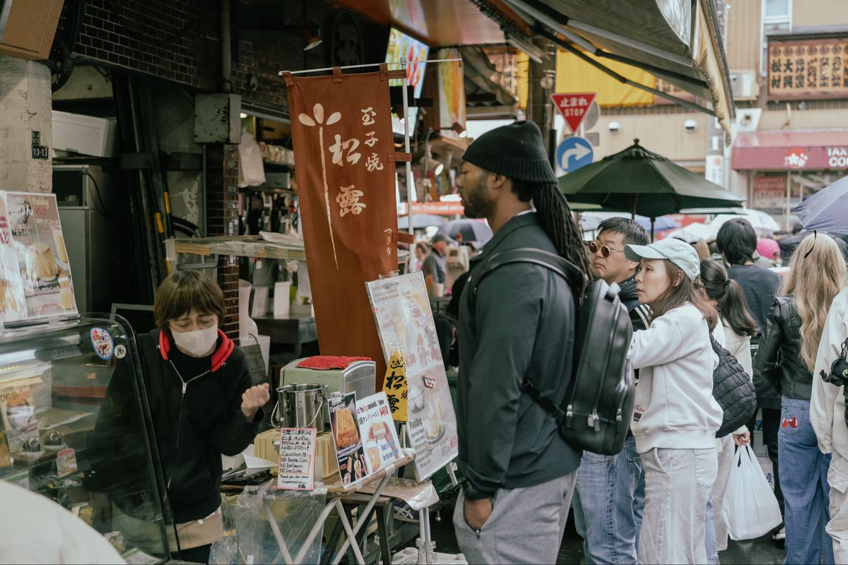 Traveling is always better with friends