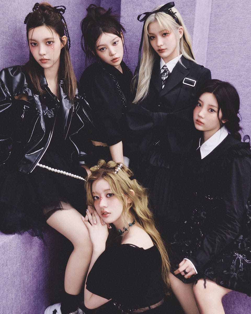 #ไอลิทอัพเดต 271025 ❤️‍🔥

ILLIT ประกาศคัมแบคพร้อมกับซิงเกิ้ลอัลบั้มแรก “NOT CUTE ANYMORE”
ซึ่งจะปล่อยออกมาในวันจันทร์ที่ 24 พฤศจิกายน 2025 นี้ !

โดยจะเริ่มเปิดพรีออเดอร์ในวันนี้ มารอสนับสนุนเพลง และอัลบั้มใหม่ของสาวๆกันนะคะ 🙏🏻

#ILLIT #아일릿