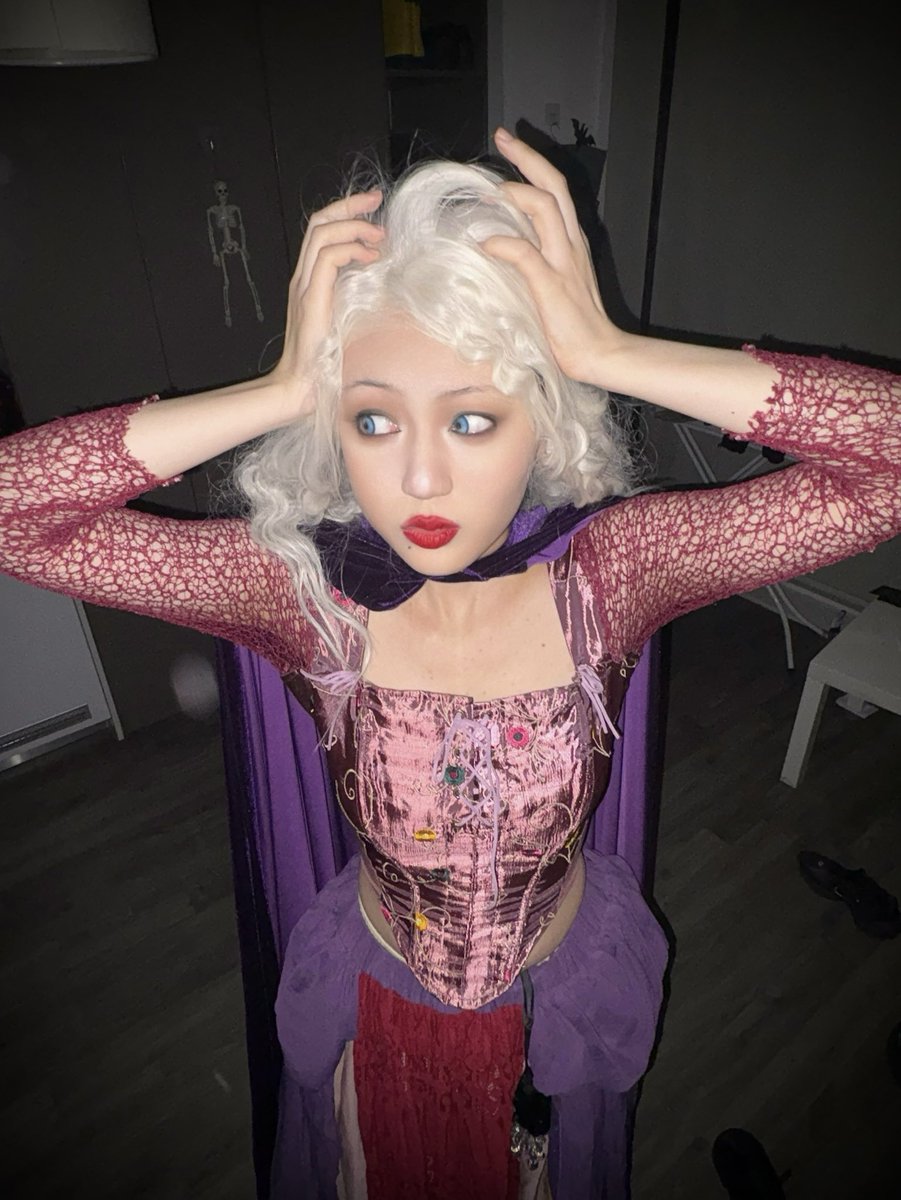Y_yellowpi's tweet photo. My first look for Halloween
#hocuspocus #hocuspocuscosplay #Halloween https://t.co/Ti0IkHhLTh
