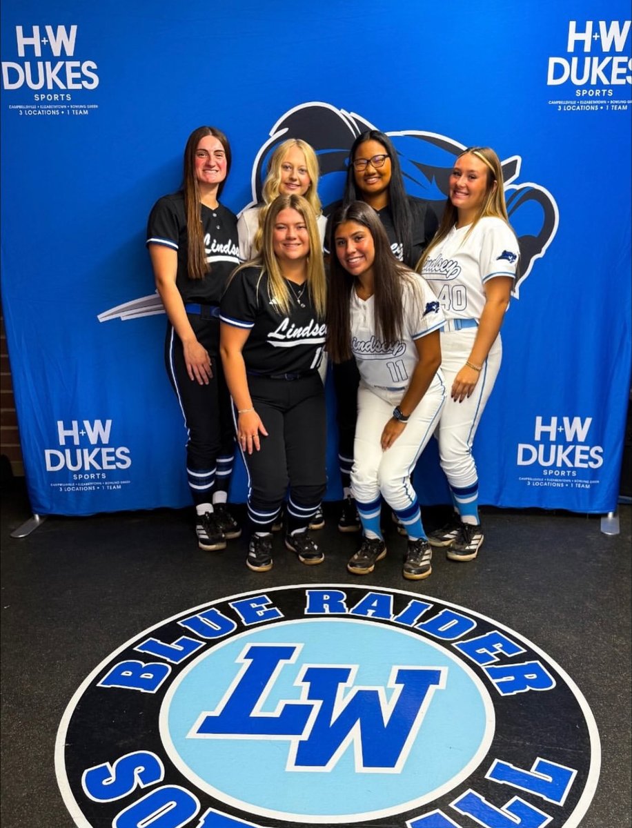 Official Visit ✅ 
Had a great time this weekend, with future teammates and coaches!! Thank you <a href="/callumpilgrim_/">Callum Pilgrim</a> <a href="/bellesharber/">Annabelle Ramirez Sharber</a> and all of the players for making it such a special and fun weekend 💙🖤 <a href="/LWUsoftball/">LWU Softball</a>