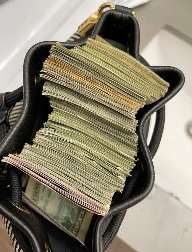 My bags are always filled with CASH.

Drop "888" to claim it!!!