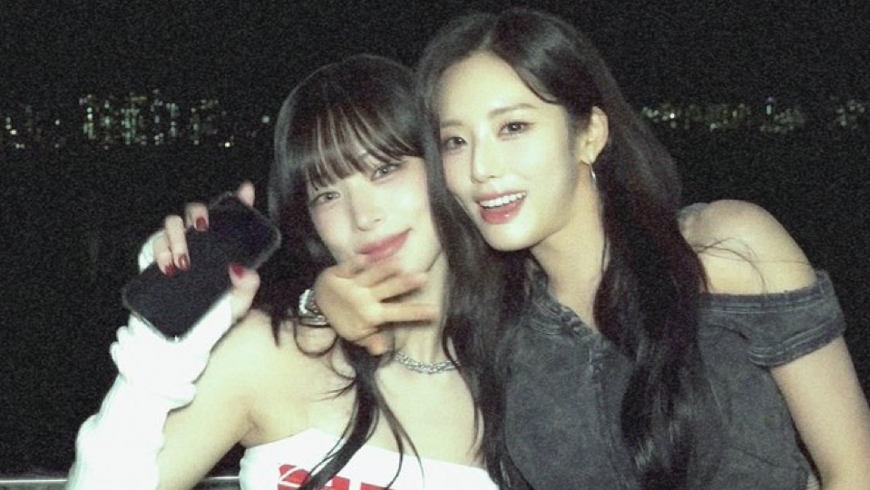 minyeo_lv's tweet photo. 이채영 박지원 https://t.co/bkvQ1A9ZFX