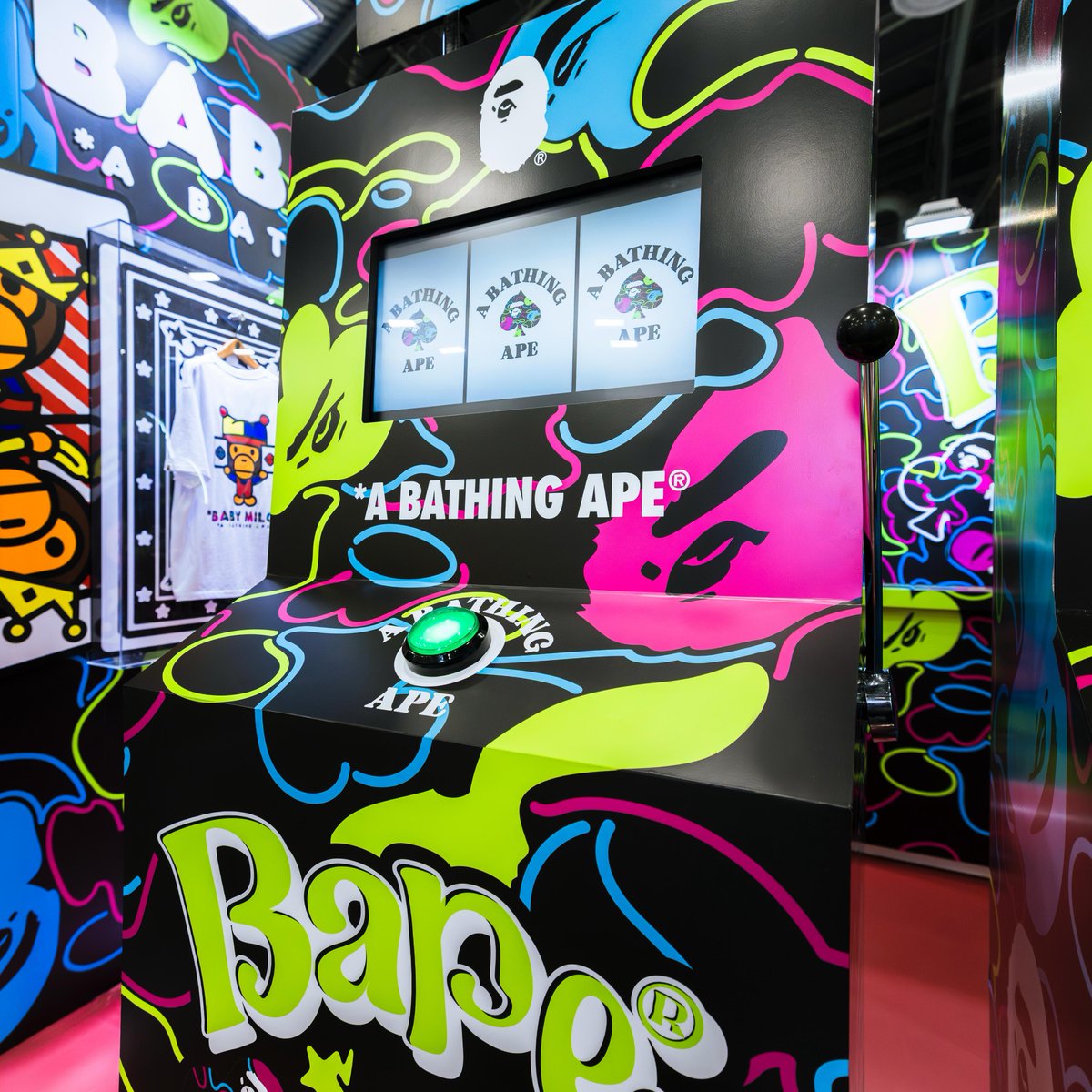 BAPEOFFICIAL's tweet image. BAPE®️ Joining Las Vegas ComplexCon 2025. 
  
Exclusive items in BAPE STORE®️ LAS VEGAS CAMO and BABY MILO®️ designs available at booth. 
  
📍Meet us at BOOTH F7 
  
@complexcon 

#BAPE #COMPLEXCON